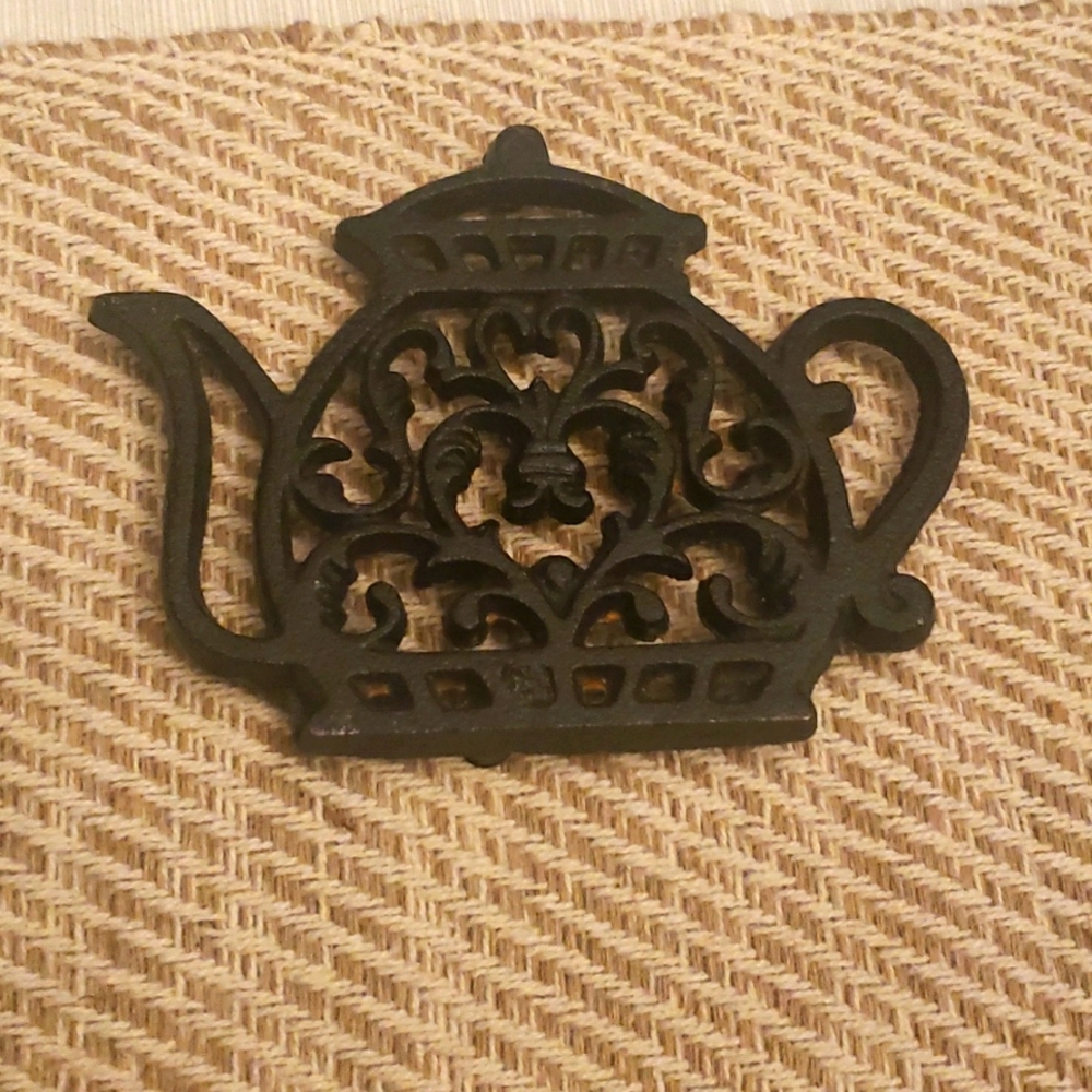 Cast Iron Trivet - Teapot Shape